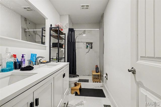 11720 Sheffield Drive, Florissant, MO 63033