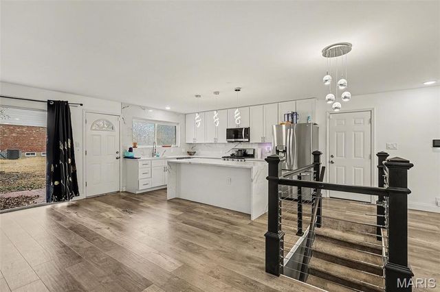 11720 Sheffield Drive, Florissant, MO 63033