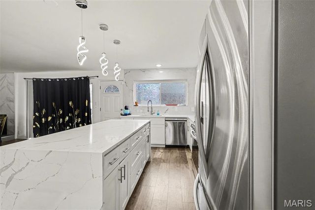 11720 Sheffield Drive, Florissant, MO 63033