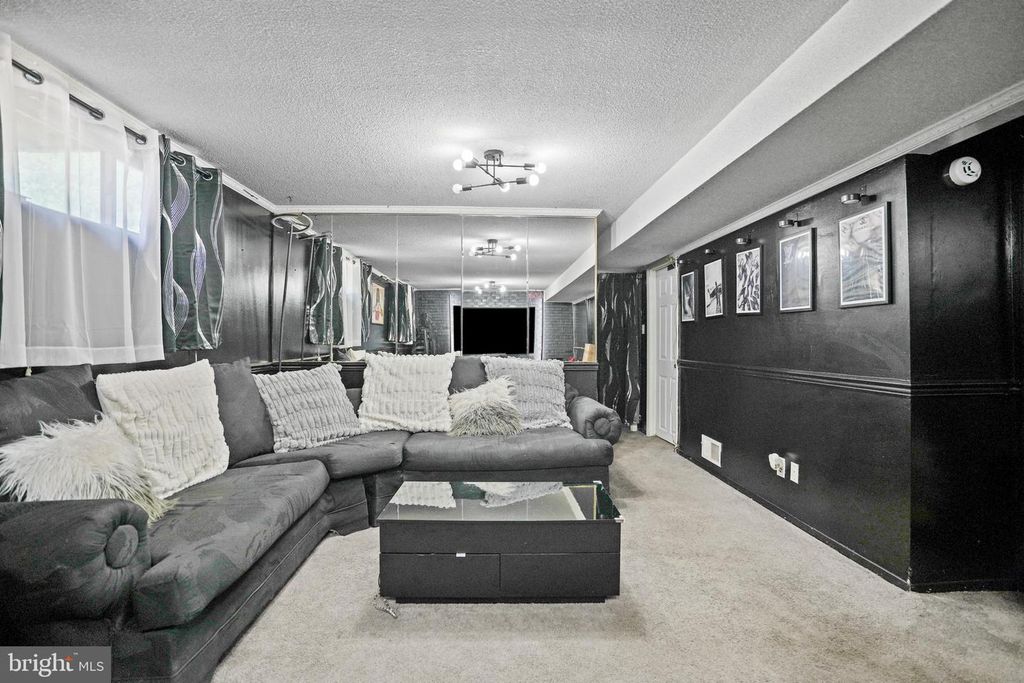 Image 5 of property listing at 3723 EASTMAN RD, Randallstown, MD 21133