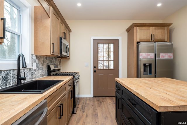 7113 S DEPOT Street, Bartonville, IL 61607