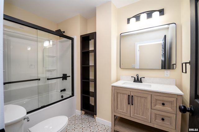 7113 S DEPOT Street, Bartonville, IL 61607