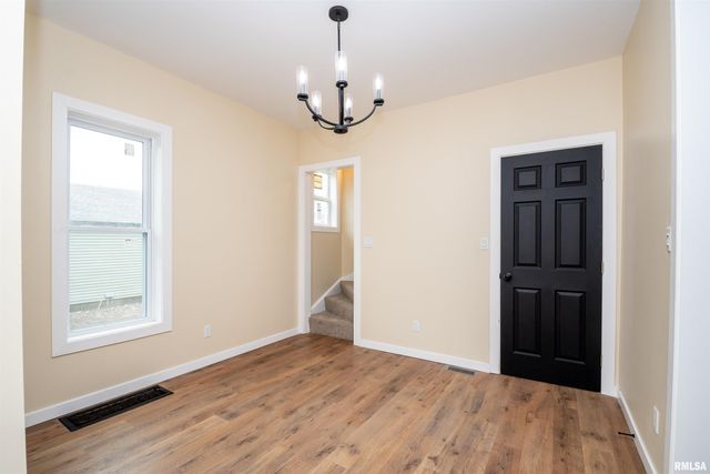 7113 S DEPOT Street, Bartonville, IL 61607