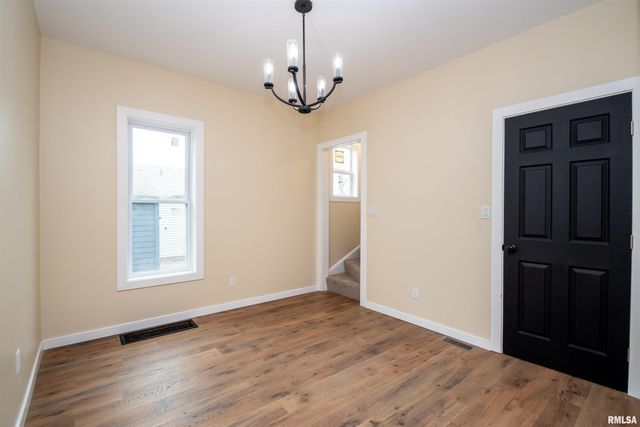 7113 S DEPOT Street, Bartonville, IL 61607