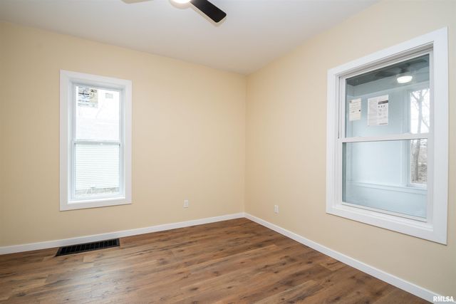 7113 S DEPOT Street, Bartonville, IL 61607