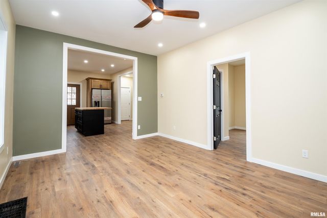 7113 S DEPOT Street, Bartonville, IL 61607