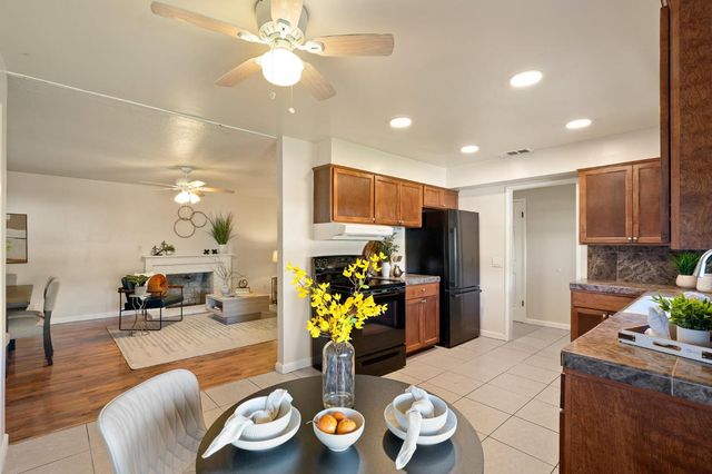 5714 Claremont Ave, Stockton, CA 95207