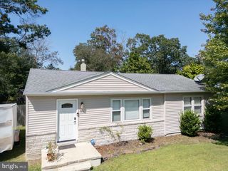 81 ROBERT BEST RD, Egg Harbor Township, NJ 08234