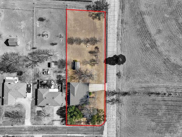 175 Creekview Drive E, Red Oak, TX 75154