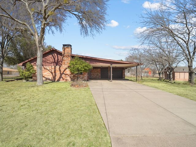 175 Creekview Drive E, Red Oak, TX 75154