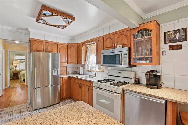 24 Ronalds Avenue Semi Attached Home, New Rochelle, NY 10801