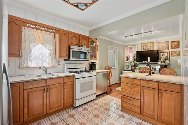 24 Ronalds Avenue Semi Attached Home, New Rochelle, NY 10801