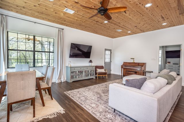 1630 County Road 140, Whitesboro, TX 76273