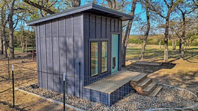 1630 County Road 140, Whitesboro, TX 76273