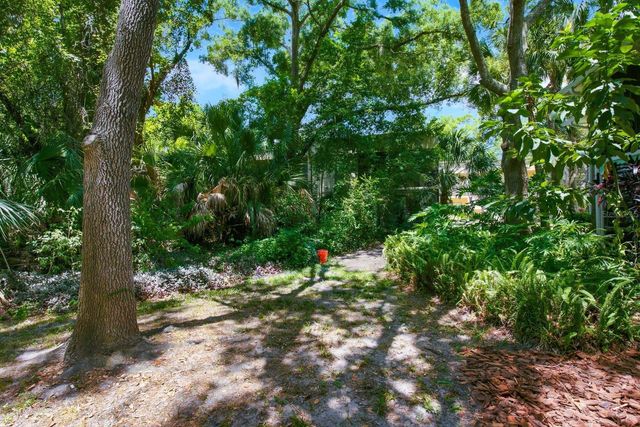 3295 FOX CHASE CIRCLE N 207, Palm Harbor, FL 34683