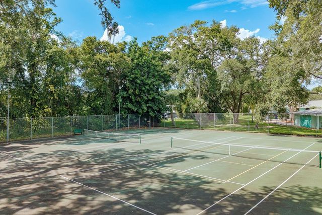 3295 FOX CHASE CIRCLE N 207, Palm Harbor, FL 34683
