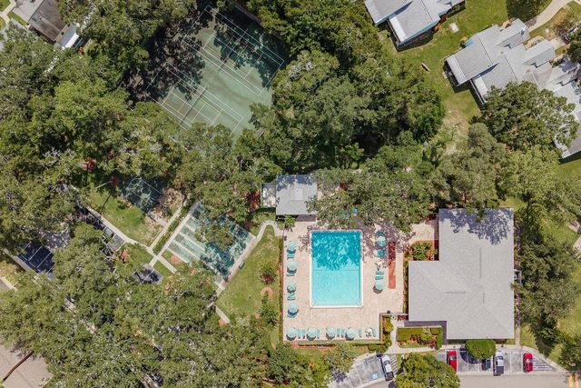 3295 FOX CHASE CIRCLE N 207, Palm Harbor, FL 34683