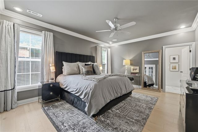 5507 S 45th Court, Rogers, AR 72758
