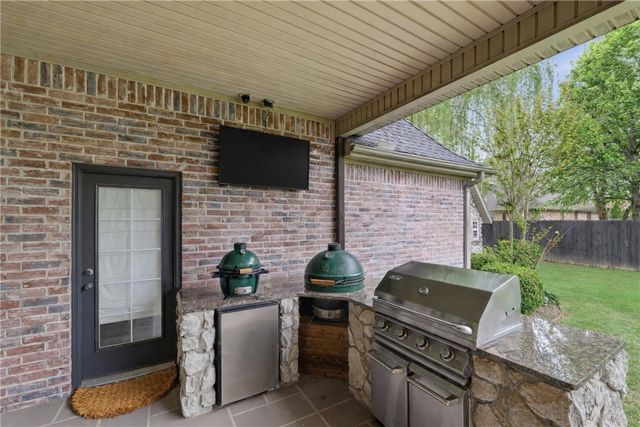 5507 S 45th Court, Rogers, AR 72758