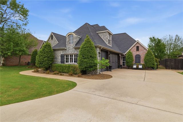 5507 S 45th Court, Rogers, AR 72758