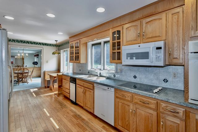 48 N Longyard Road, Southwick, MA 01077