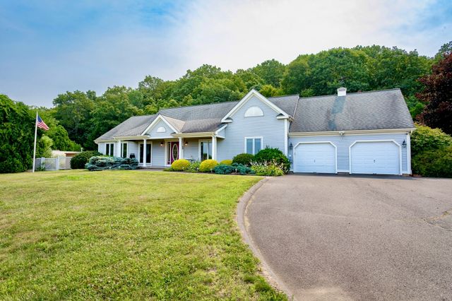 48 N Longyard Road, Southwick, MA 01077