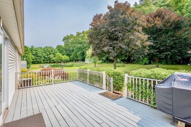 48 N Longyard Road, Southwick, MA 01077