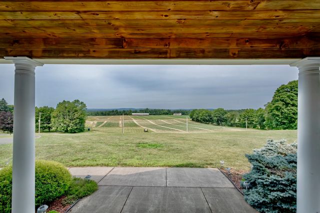 48 N Longyard Road, Southwick, MA 01077
