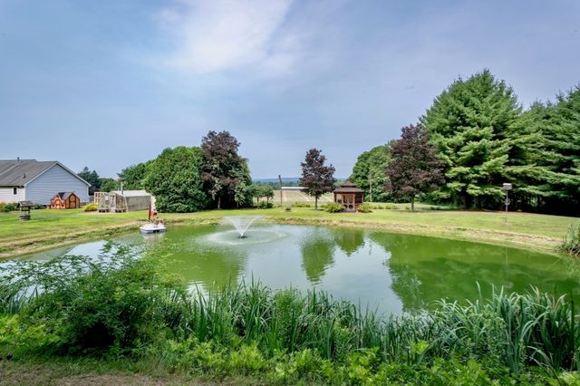 48 N Longyard Road, Southwick, MA 01077