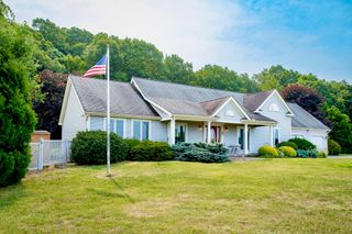 48 N Longyard Road, Southwick, MA 01077