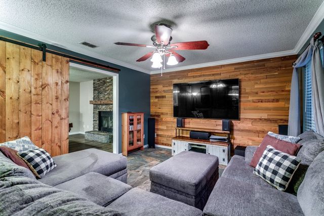 3404 Rosemary Court, Bedford, TX 76021