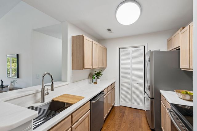 2011 N Highway 17 Unit 1900r, Mount Pleasant, SC 29466