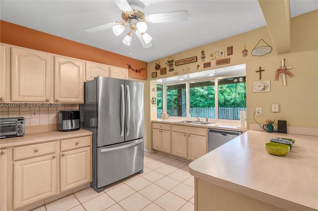 18425 SW 87th Court, Cutler Bay, FL 33157