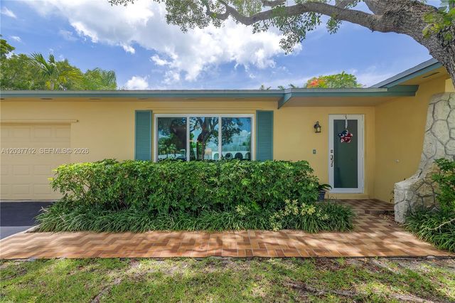 18425 SW 87th Court, Cutler Bay, FL 33157