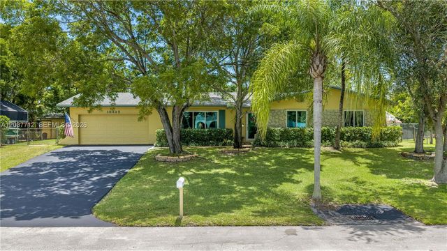 18425 SW 87th Court, Cutler Bay, FL 33157