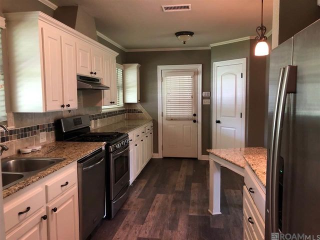 368 Oak St, Denham Springs, LA 70726