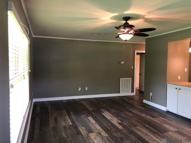 368 Oak St, Denham Springs, LA 70726