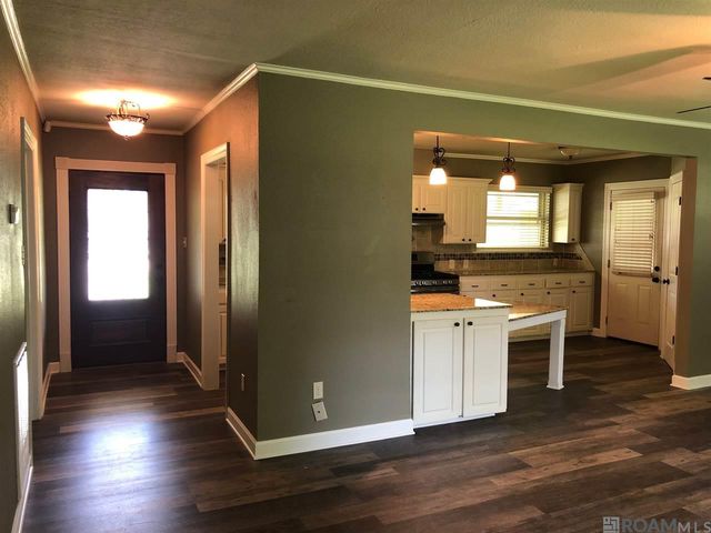 368 Oak St, Denham Springs, LA 70726