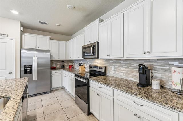 4290 LANA AVENUE, Davenport, FL 33897