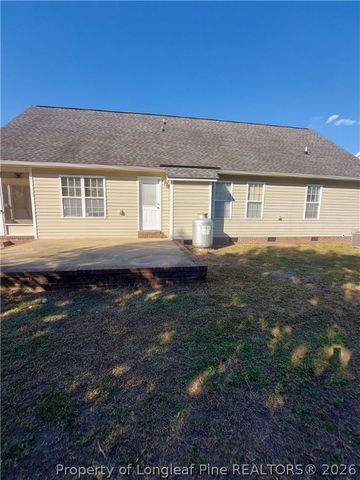 5613 EDWIN DEAVER Drive, Hope Mills, NC 28348