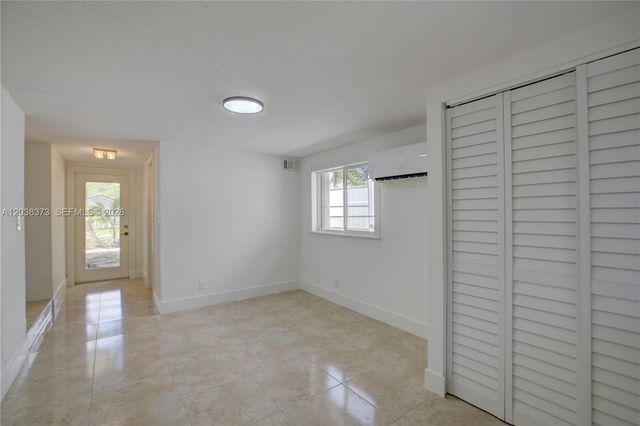 616 SW 11th Court, Fort Lauderdale, FL 33315