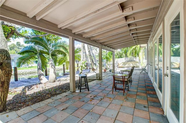 616 SW 11th Court, Fort Lauderdale, FL 33315
