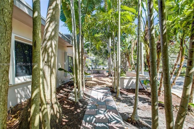 616 SW 11th Court, Fort Lauderdale, FL 33315