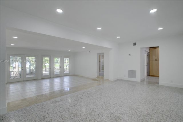 616 SW 11th Court, Fort Lauderdale, FL 33315