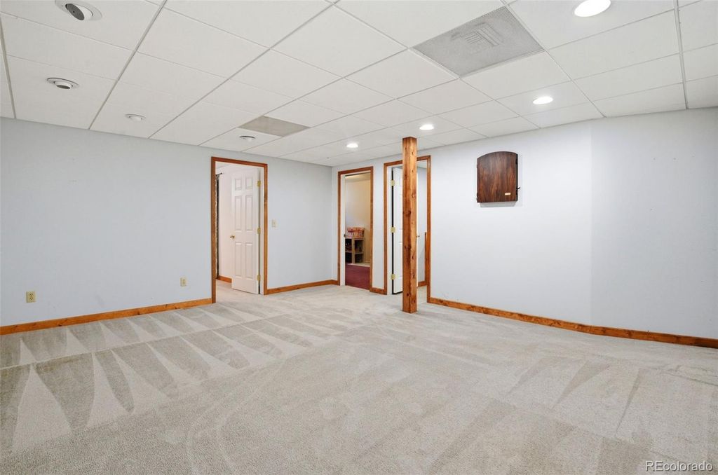 Image 31 of property listing at 3807 S Olathe Circle, Aurora, CO 80013