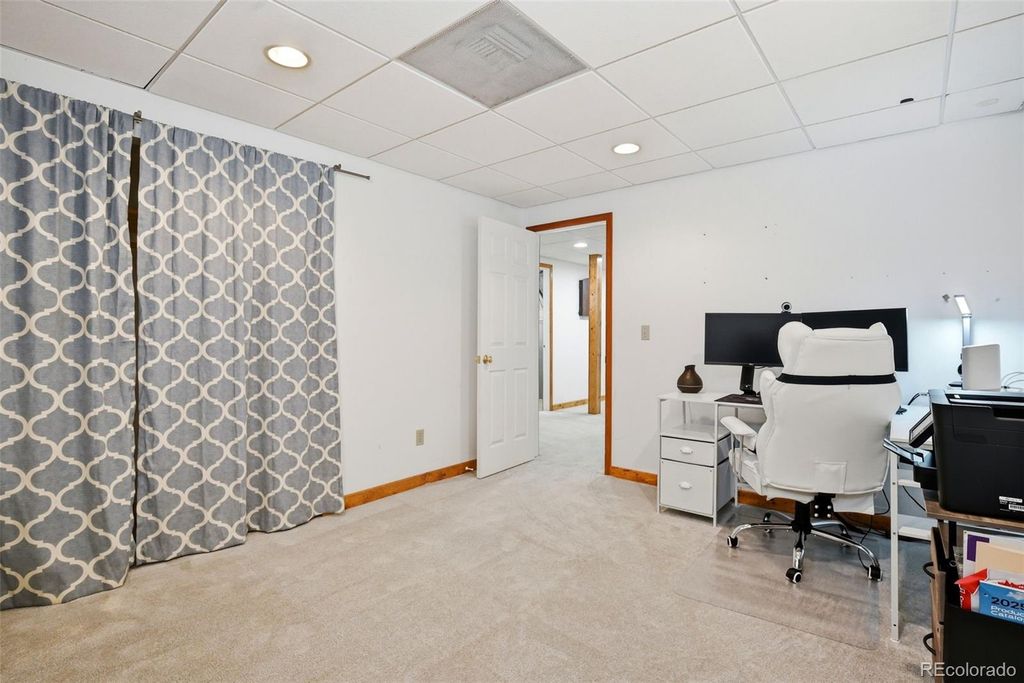 Image 36 of property listing at 3807 S Olathe Circle, Aurora, CO 80013