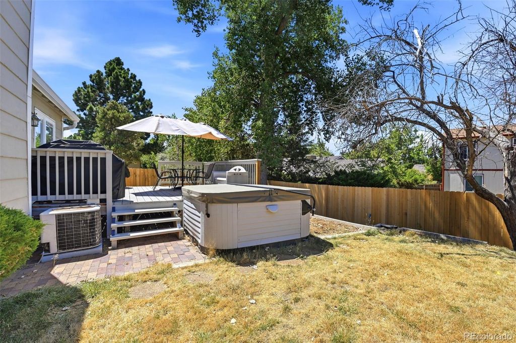 Image 40 of property listing at 3807 S Olathe Circle, Aurora, CO 80013