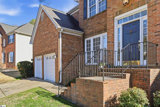 10 Bentley Way, Greer, SC 29650