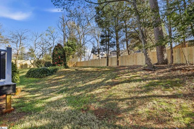 10 Bentley Way, Greer, SC 29650