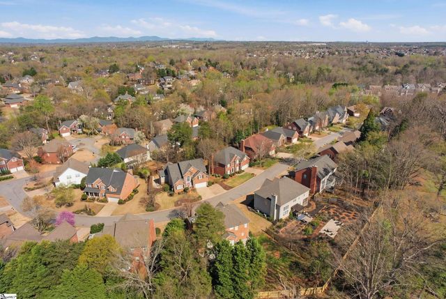 10 Bentley Way, Greer, SC 29650